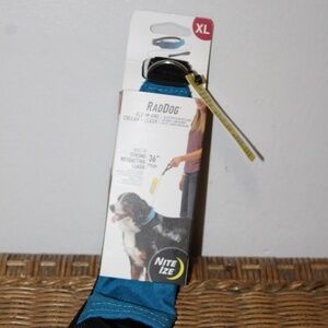 Nite Ize RadDog All-In-One Collar + Leash.  Length: 36".  Color: Blue